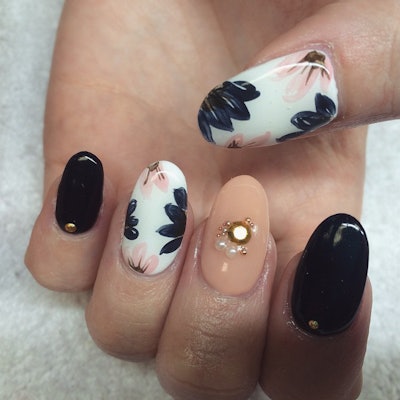 Apr 23 Karmasalonspa