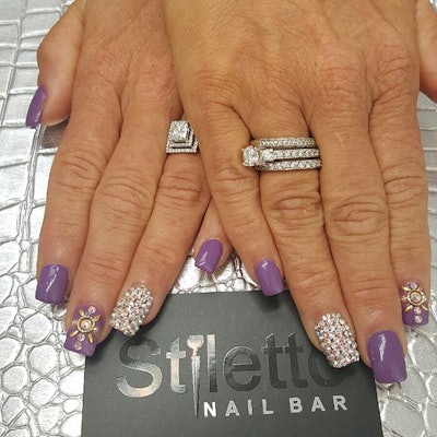 Sept 28 Stilettonailbar