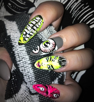 Candy Nail Bar Ironfist 0