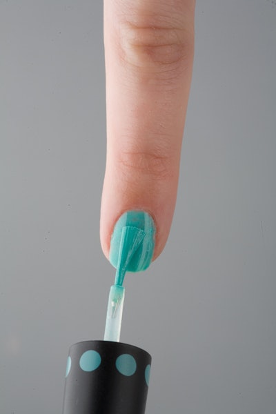 Step3 Youngnails Maniqcolor