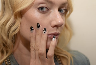 Model Ying Yang Nails Cropped