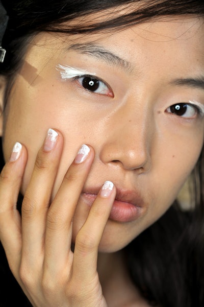 21472538695 D0e1e09357 K