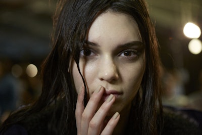 54e0e80be3ba41424025611