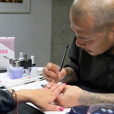 Vu Doing Nails