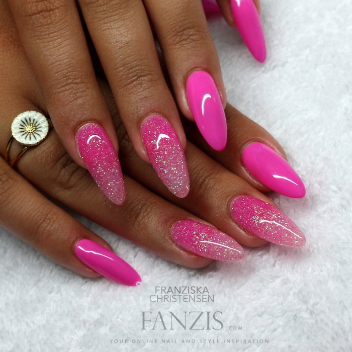 Pinkglitternailpro2