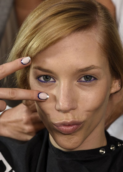 21446115806 E63596fbe9 K