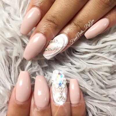 fiinanails_bygen