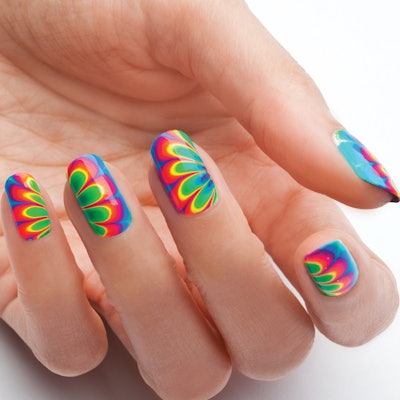 Nail Art Tutorial: Water Marbling 101