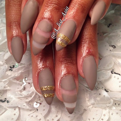 Alistnailsalon Negative Space Nails