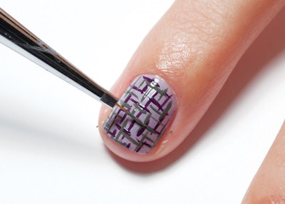 step-3-Duri_tweed_nails