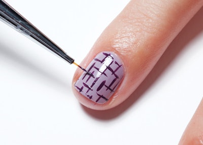 step2-Duri_tweed_nails