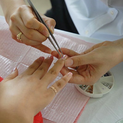 How to Survive Your First Day at a New Salon