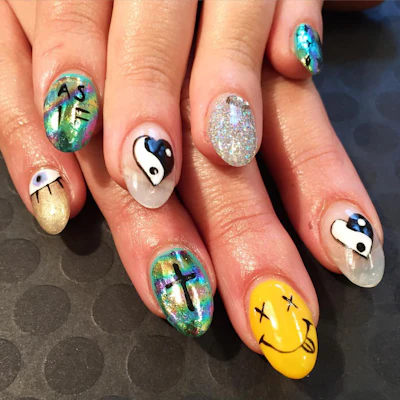 Clueless @nailsbylegs
