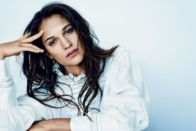 Alicia Vikander’s Short and Natural People Magazine Nail Look