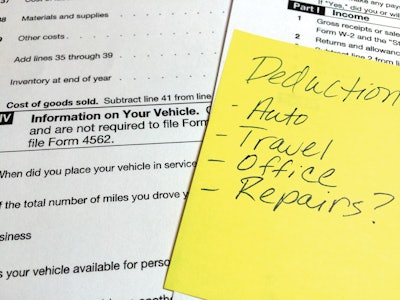 Deductions_Gettyimages-Lisa J. Goodman-Moment Mobile-550437561