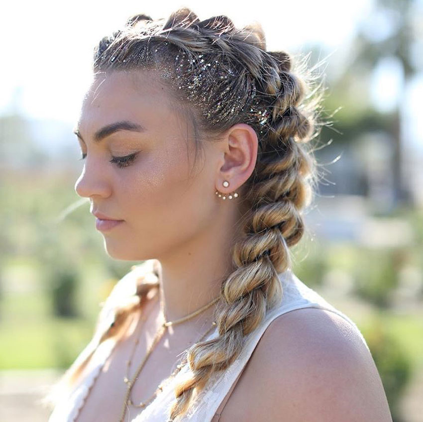 20 Photos That Prove Glitter Roots is The Official Hairstyle of