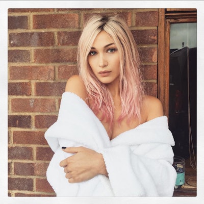 Image: Instagram.com/bellahadid