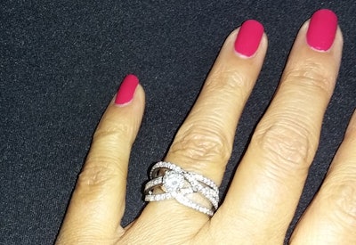 Elsa-Barbi-wedding-ring