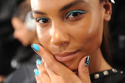 NP-Christian-Siriano-In-Post-2