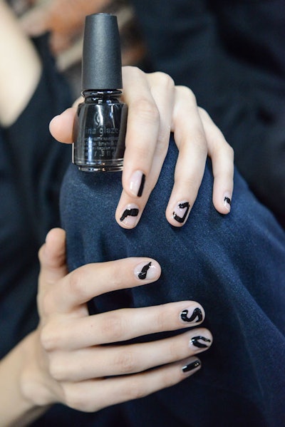 NP-Proenza-Scouler-In-Post-3
