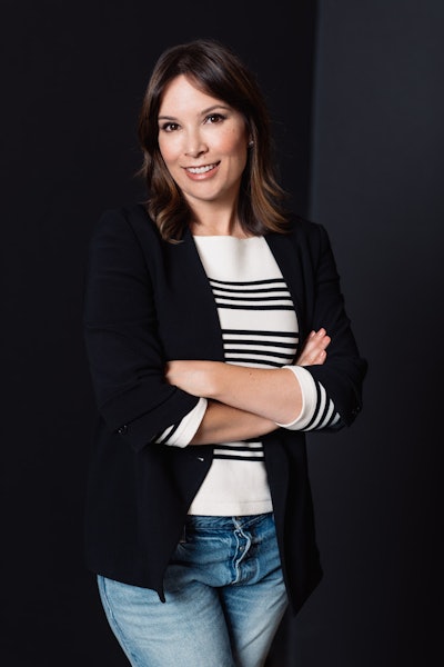 Michelle Saunders Head Shot