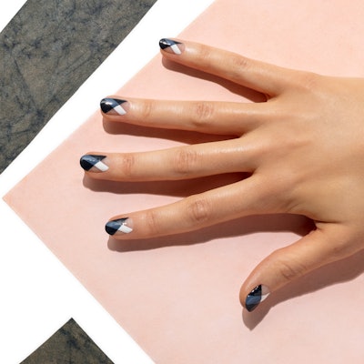 CND_MissPop_Q1_NailArt6