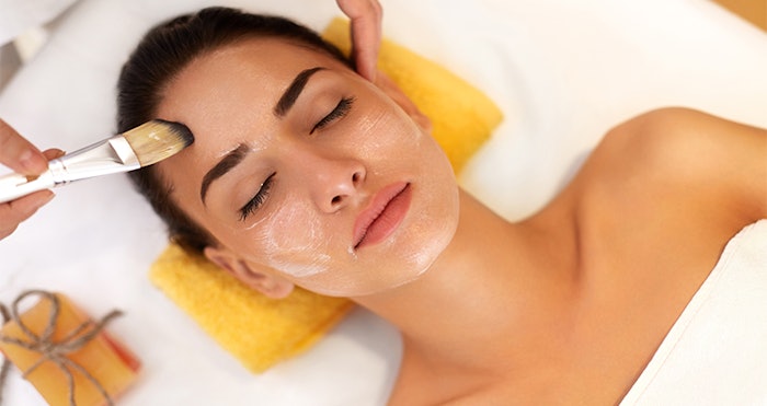 aesthbackbar_si1704_lead