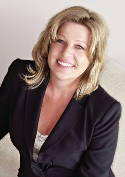 Beth Bewley Headshot