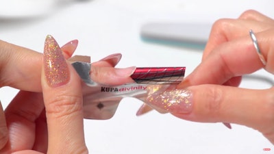 Kupa Nail Form Tutorial 4