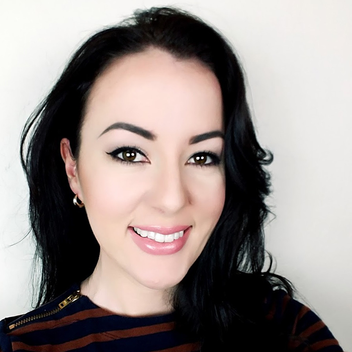 Elizabeth-Morris-head-shot