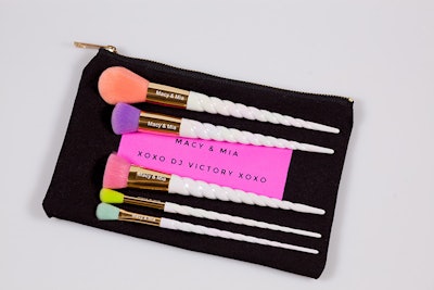 Macy Mia Lcolor Brushes App Web03fs