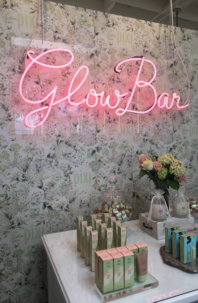 pixi beauty glow spa