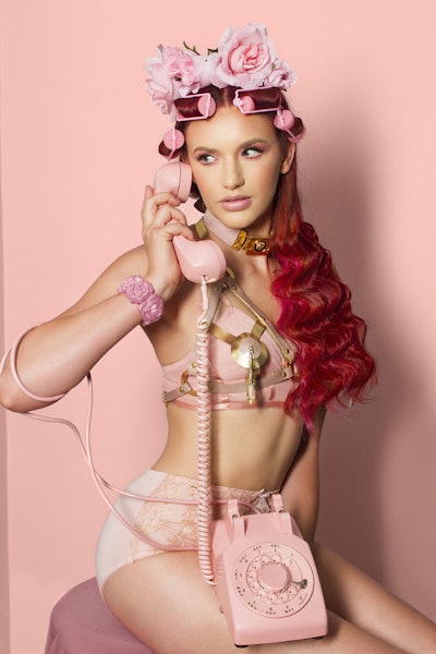 Justinfrost Kadusprofessional Photoshoot Retro