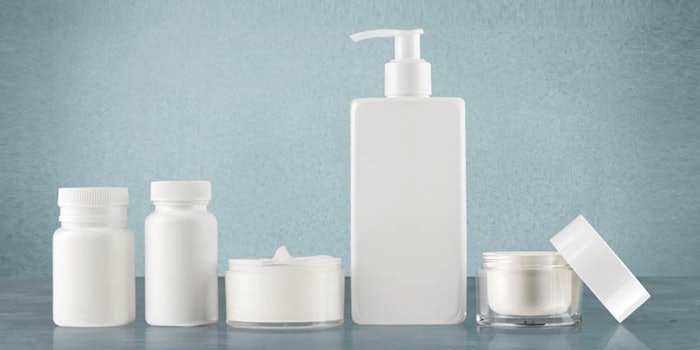 SI1712_Private_dreamstime_xxl_59867098_bottles_850_np