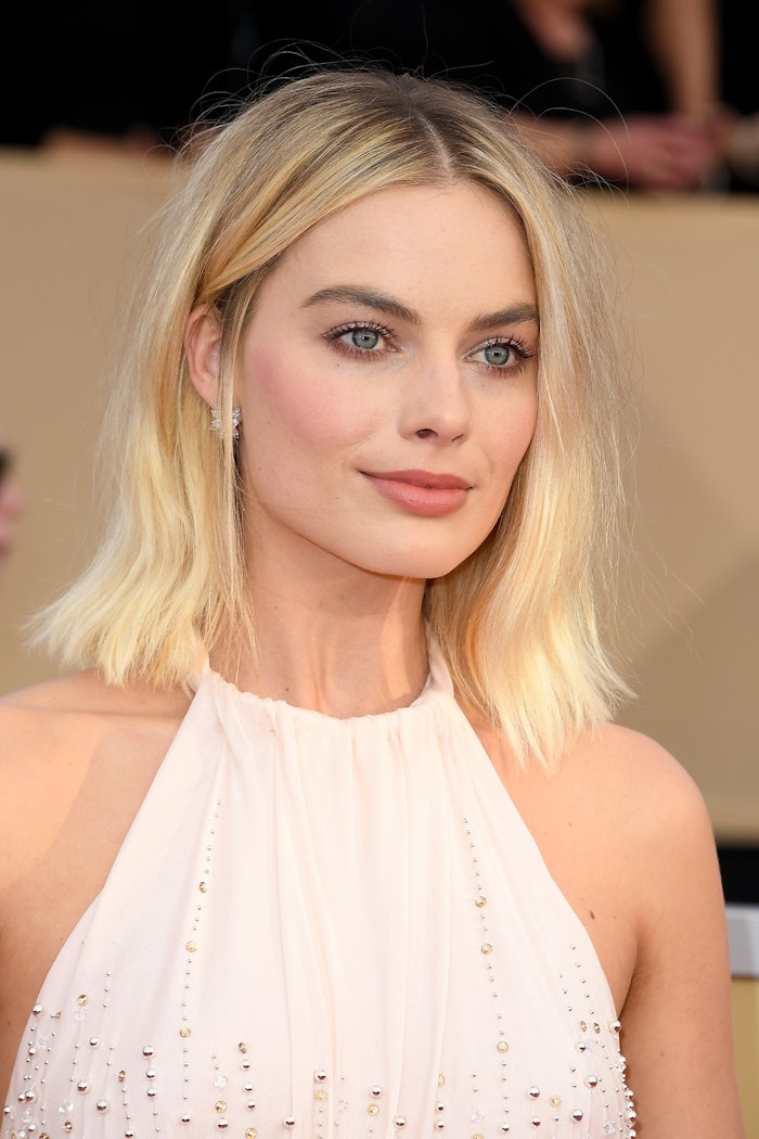 Margot Robbie Moroccanoil Sag Awards