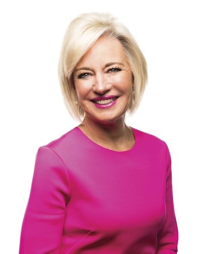 Light Elegance-Lezlie_Mcconnell