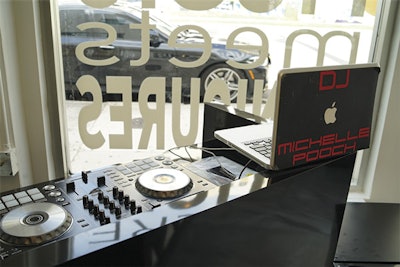 DJ-Booth Get Nailed Bar Miami