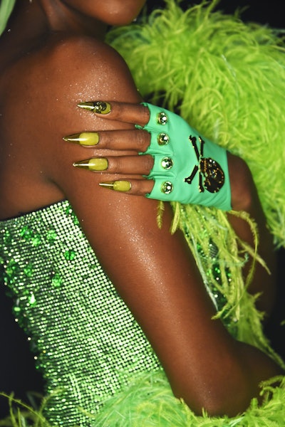 CND The Blonds Model