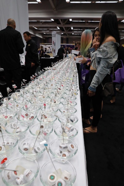 NAILPRO Sac Display 2