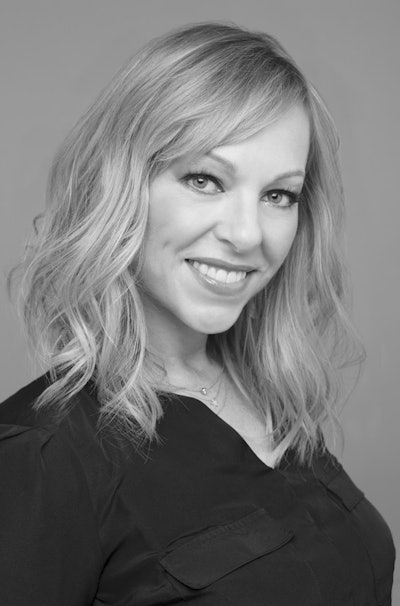 Stephanie_NEW-headshot-B&W