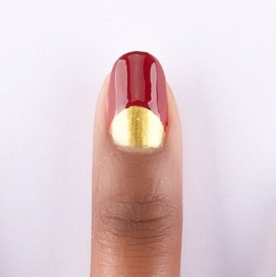 Essie red_gold_ winter 2018 collection_step 2