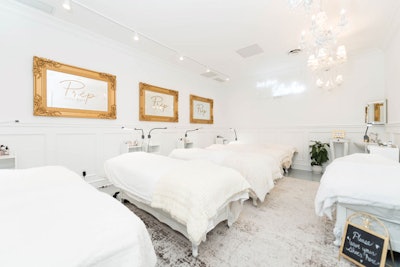 prep-beauty-parlour-lashes