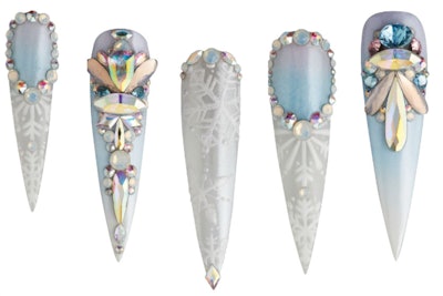 festive-holiday-nails