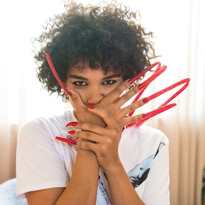 Naomi-Yasuda-red-nails