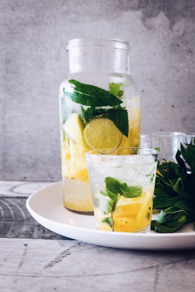 lemon_water_melissa-walker-horn-unsplash