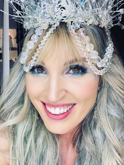 A model from Raylene Cravens' winning NovaLash entry