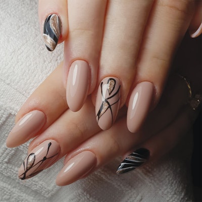 Iulia-Carsic-nails