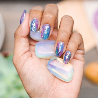 crystal-inspired-nails