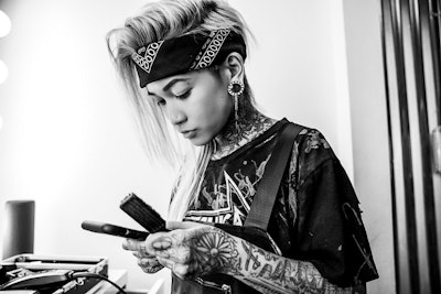 Follow Pok on Instagram at @staygold31