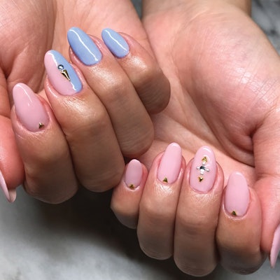 Meri-Kohmoto-nails